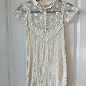 Free People Ivory Victorian Lace With Pearl Buttons Yoke Cap Sleeve Top, M/L